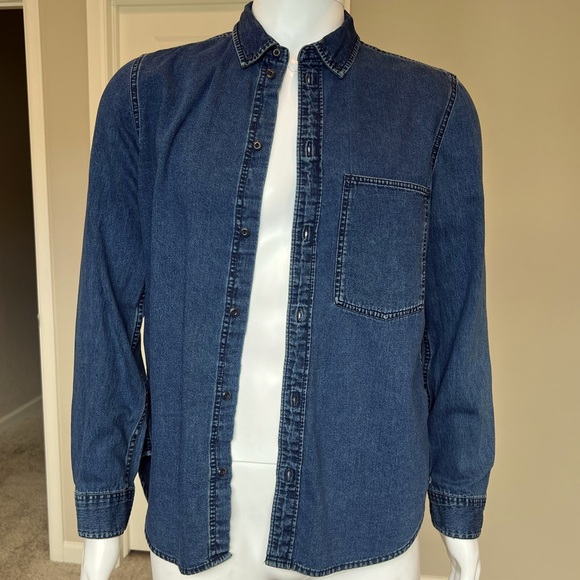 Dark-Wash Over-Dyed Uneven Hem Denim Shirt - Picture 2 of 6